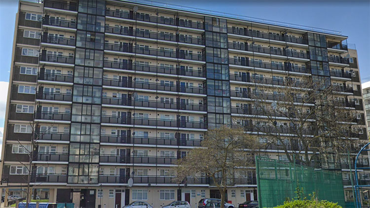 Building where Tony Taylor and Renata Poncova 'fell' from (Marchwood Close, Camberwell) Pic: Google Street View