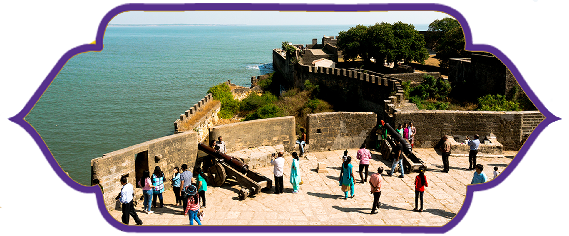 picture of people on Daman Fort